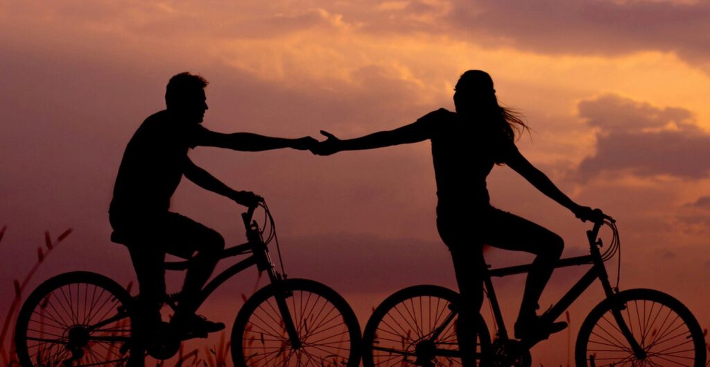 Falle nicht auf diese Mythen über die Bindungsstile rein. 